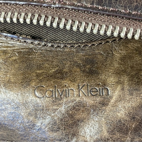 Calvin Klein leather shoulder bag - Picture 9 of 14
